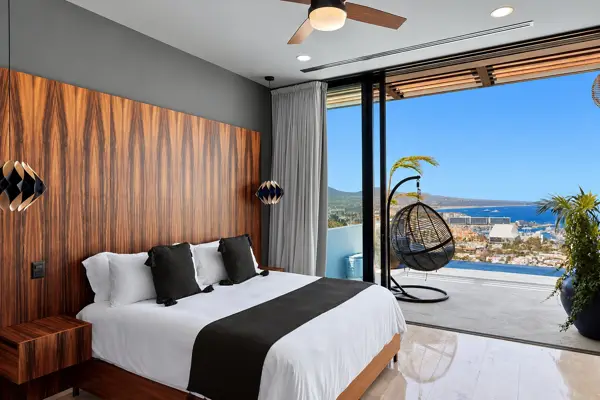 Ocean-view king suite at Villa Lucia Noir